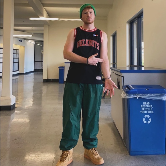 Hello! I’m Brandon 😊 - Picture 10 of 10